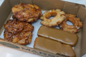 Employee Favorites Donuts - 6pk