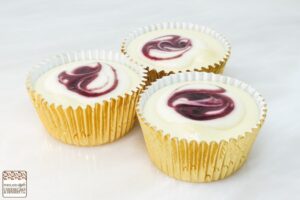 Marionberry Cheesecake Cupcake - 12ct